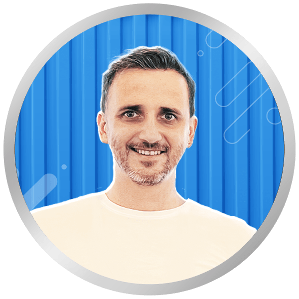 Дмитро — головний експерт з контрактного виробництва у Китаї