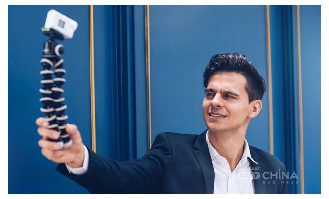 Фото товара Селфи штативы для блогеров оптом в ассортименте Фото товара Селфи штативы для блогеров оптом в ассортименте